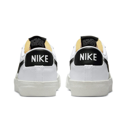 Кроссовки Nike Blazer Low '77 'White-Black' DC4769-102