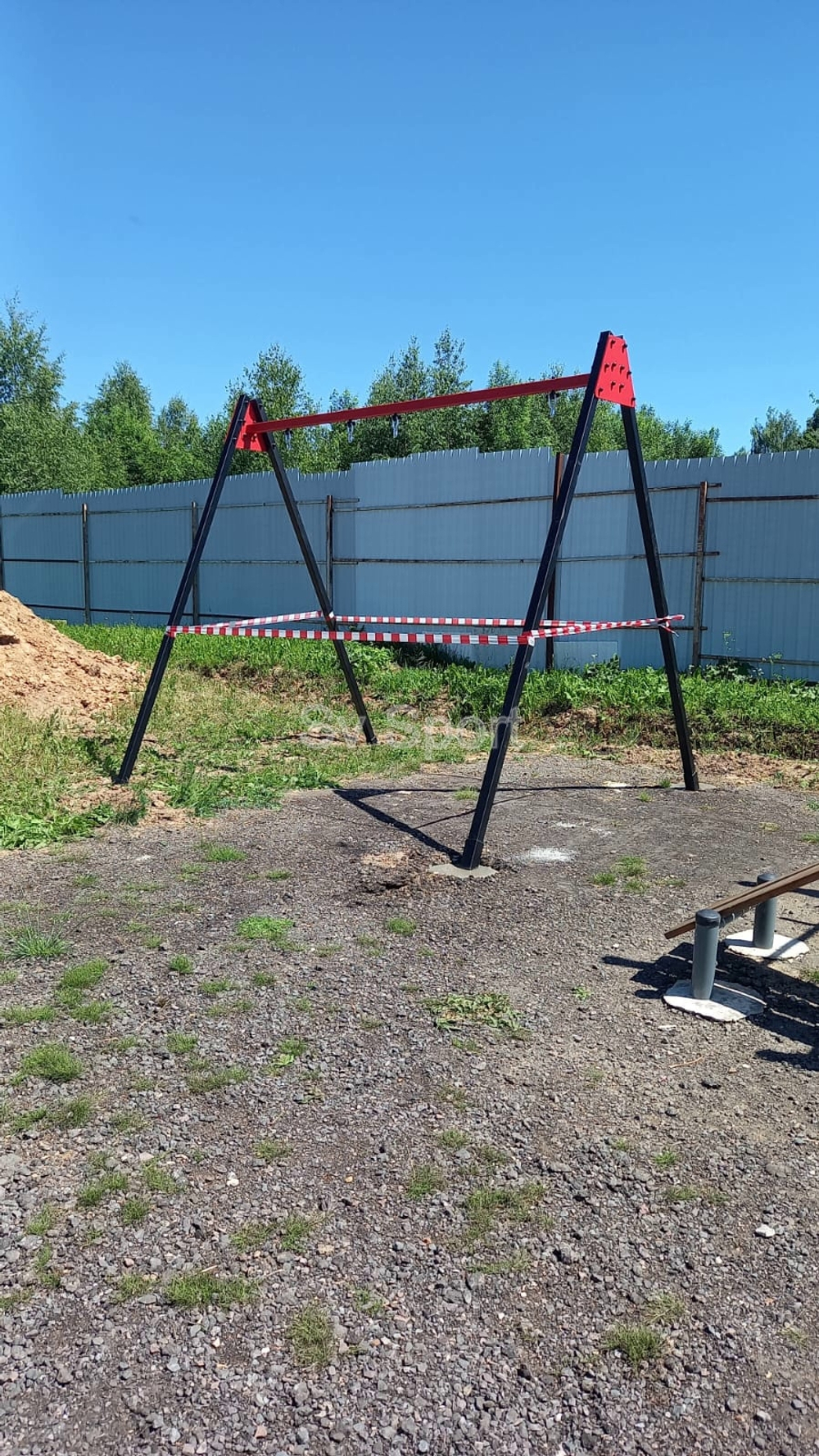 Монтаж уличных качелей Sv Sport