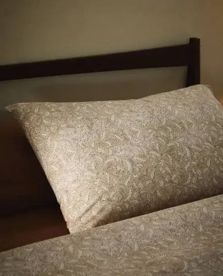 ZARA HOME НАВОЛОЧКА С ПРИНТОМ «ЛИСТЬЯ», БЕЖЕВЫЙ