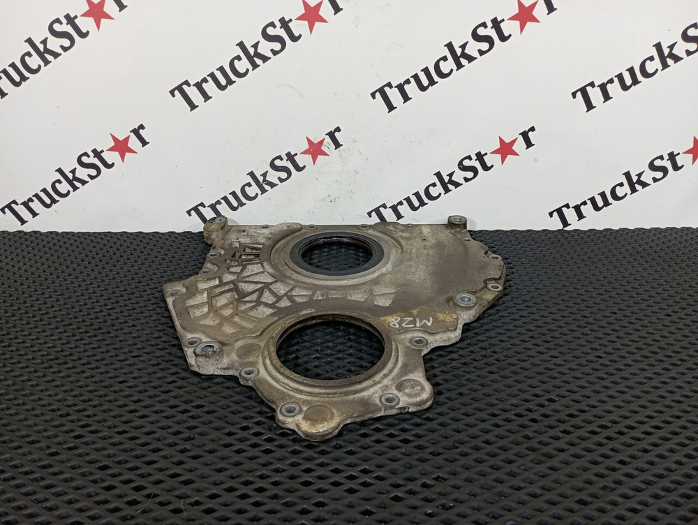 Крышка плиты двигателя 2021г.