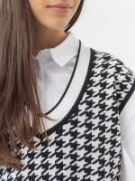 Жилет черно-белый для девочки арт. АТ951