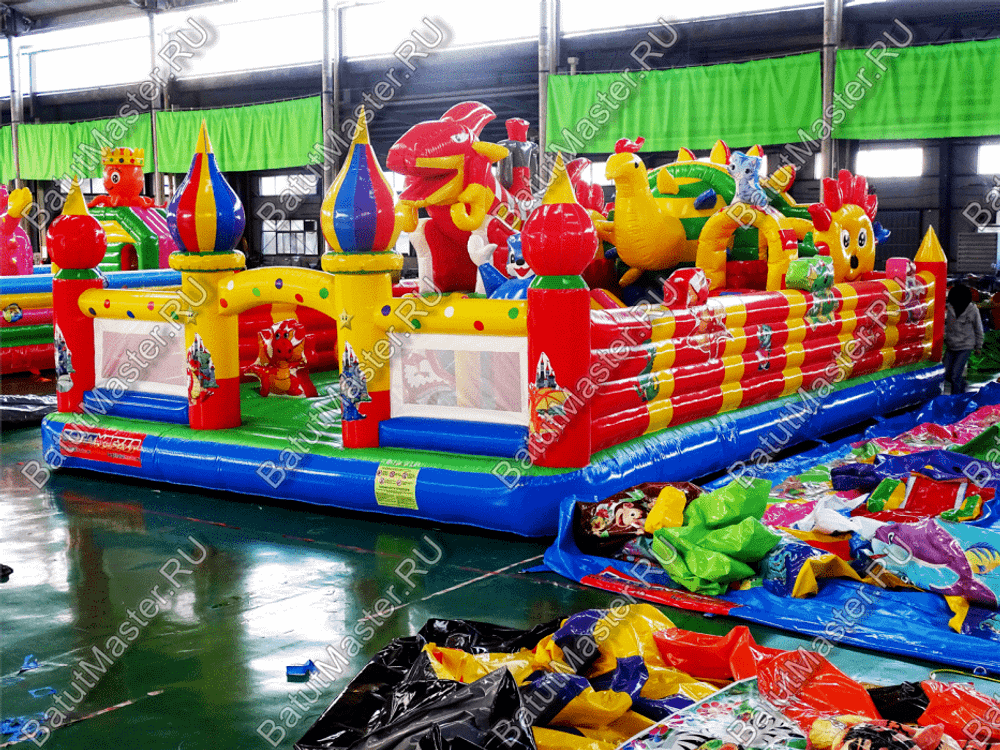 Недорогой батут "Красный дракон" 10*7*3.5 м