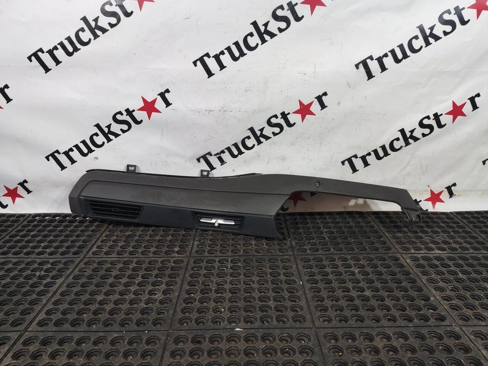 Накладка торпедо 2023г