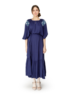Платье "Кострома" с вышивкой в синем цвете длинное
