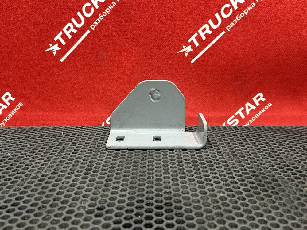 Кронштейн спальника правый 2023г