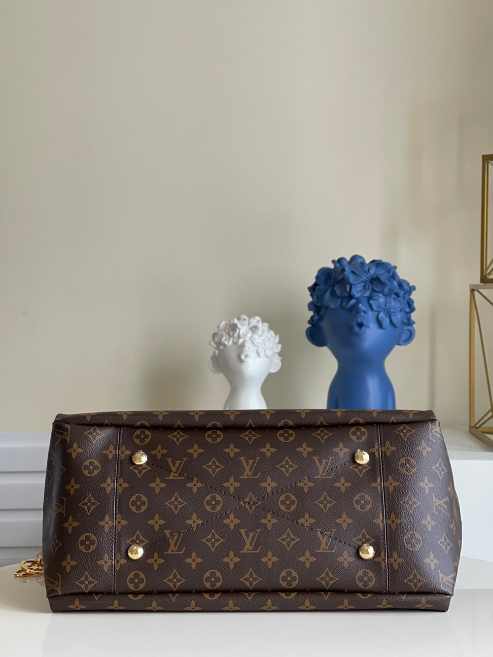 Louis Vuitton Artsy MM