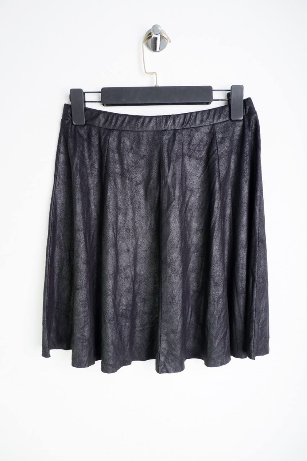 Юбка Zolla под кожу, маркировка S, визуально на 44 размер