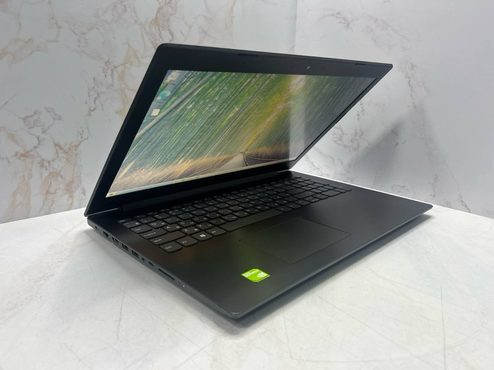 Ноутбук Lenovo 330-15IKB. Конфигурация: i5-8250U/8GB/1TB/GF MX150/Win10/FHD