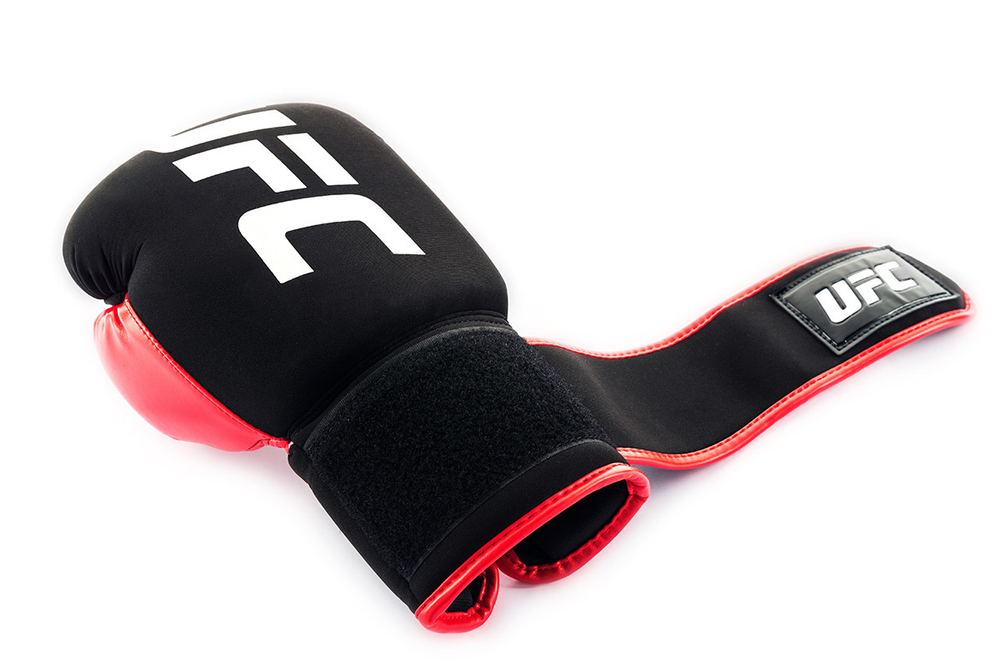 UFC Перчатки для бокса и ММА красные - REG