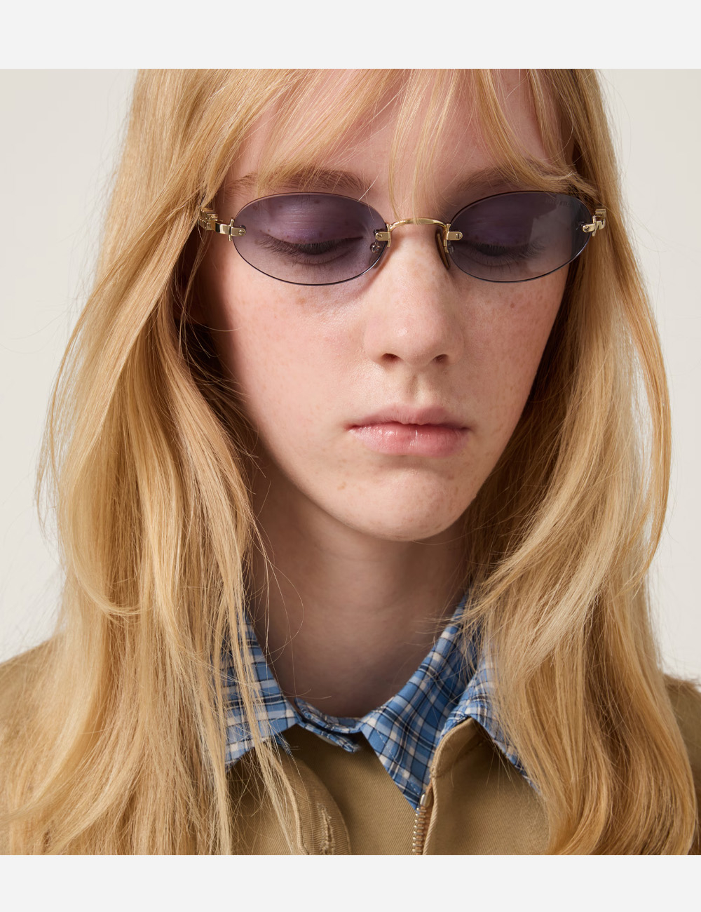 Солнцезащитные очки Miu Miu Logo Indigo lenses