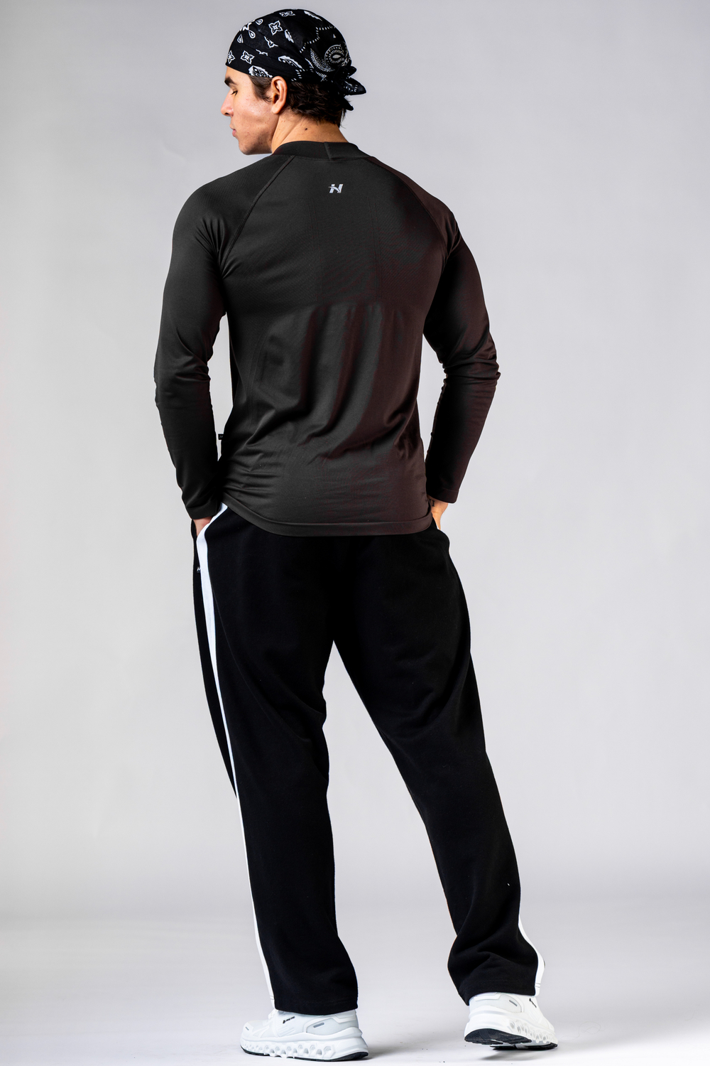 Лонгслив Seamless Long-Sleeve Top POWER 901 Черный
