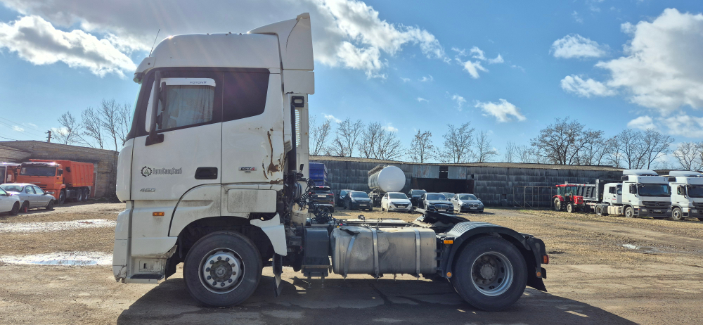 Foton AUMAN 4x2 Седельный тягач BJ4189SLFKA (Дизельный, 11,8 л, 470 л.с. АТ)