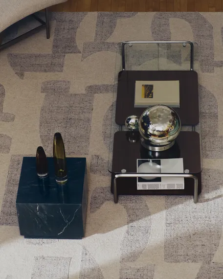 Приставной столик Sorein 40x40 см из черного мрамора