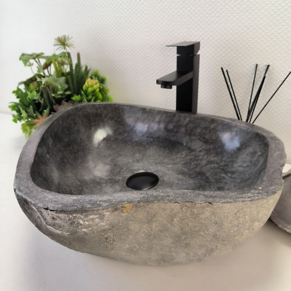 Раковина из речного камня RS63347 (51*44*16) 0123