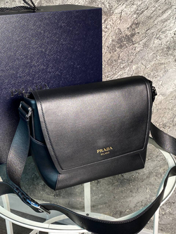 Сумка-мессенджер Prada