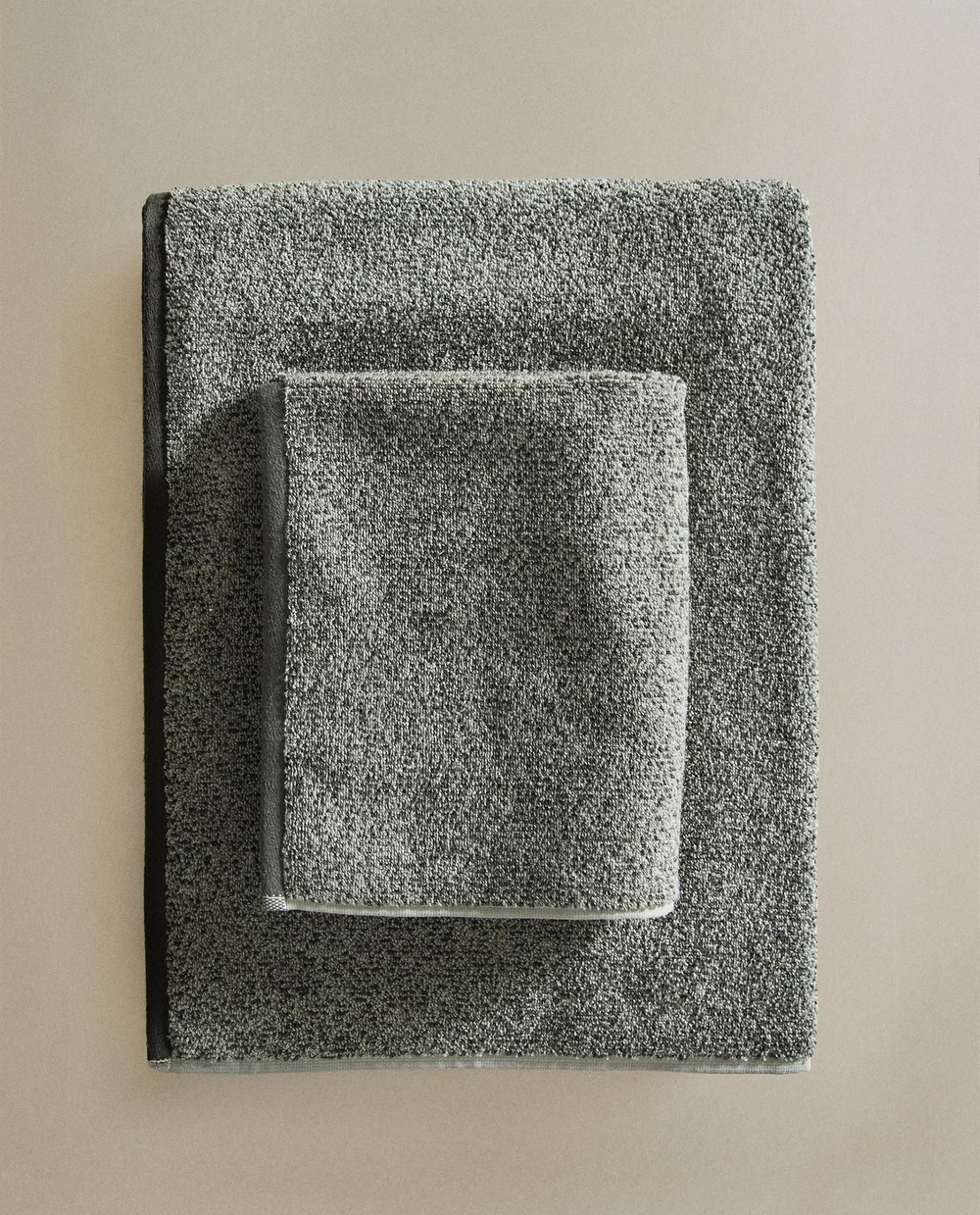Zara Home - Банное полотенце эффект меланжа, зеленый, 50х90 см