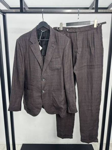 Льняной костюм Brunello Cucinelli