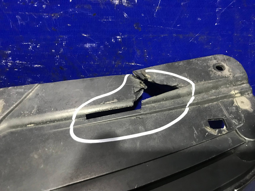 Решетка радиатора NISSAN ALMERA 2015