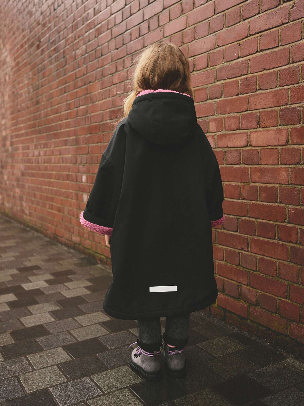 Плащ водонепроницаемый с флисовой подкладкой для девочки Next B65-306, Черный, Розовый