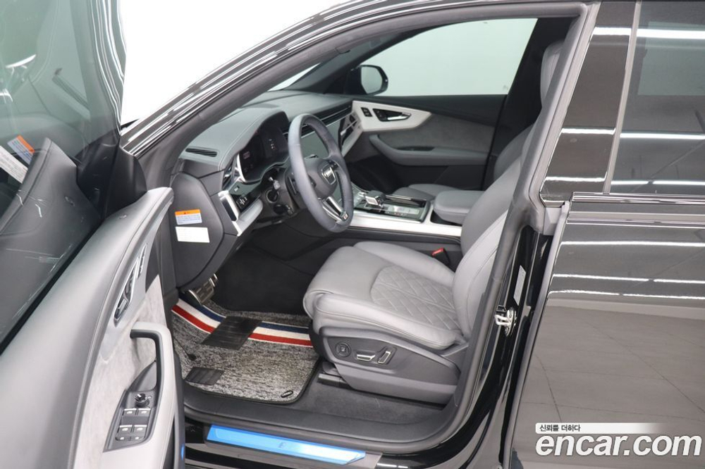 Audi Q8 55 TFSI Quattro Premium (02.2022)