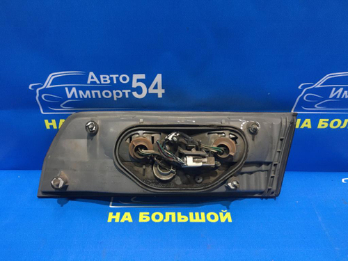 Вставка багажника левая TOYOTA MARK 2 1999