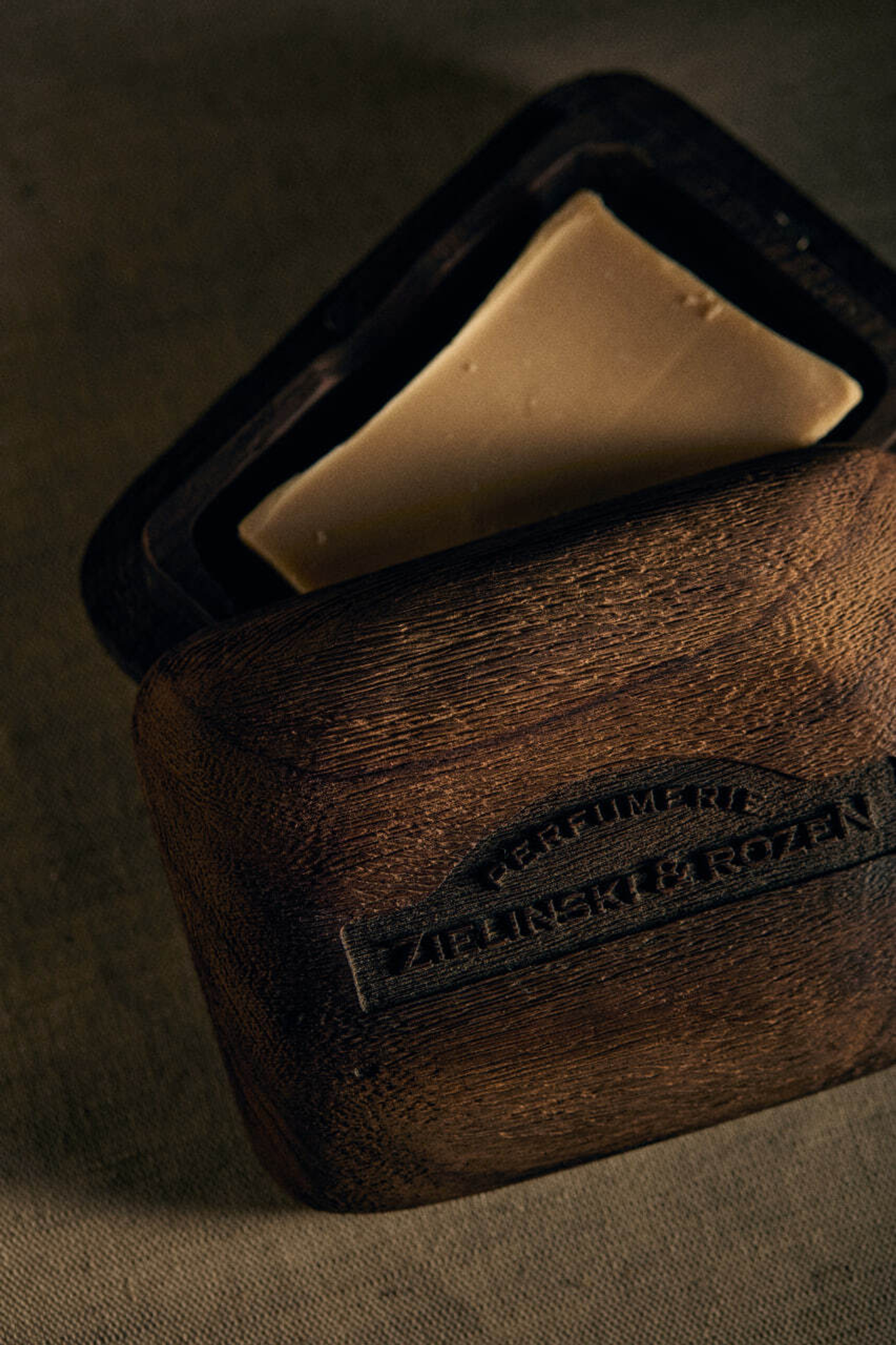 Футляр для мыла из дерева