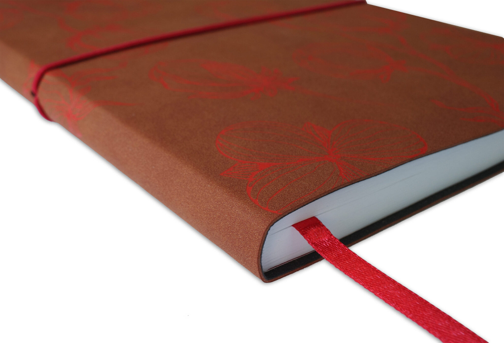 НОВИНКА! Блокнот "Cotton" в клетку А5 128 листов, гибкая обложка из бархатистой экокожи нубук  (цвет коричневый) с тиснением рисунка красной матовой фольгой