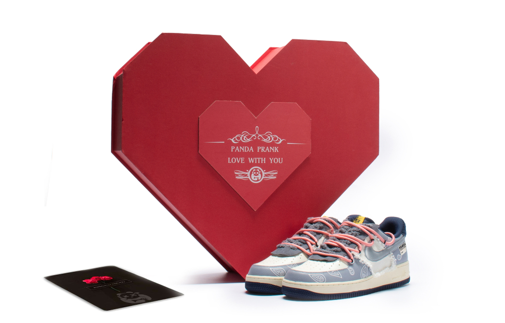 Кроссовки Nike Air Force 1 Low '07 Lv8