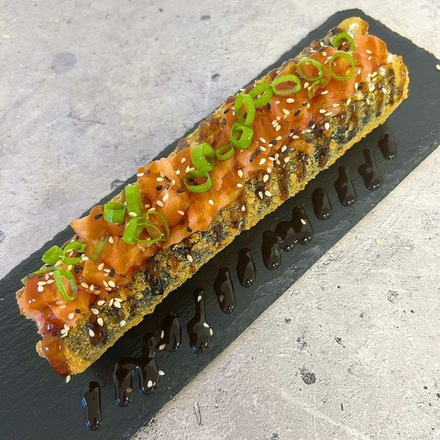 Лонг ролл с лососем