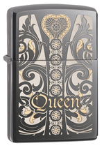 Легендарная классическая американская бензиновая широкая зажигалка ZIPPO Classic Black Ice™ флористическими элементами, а сверху умостилось пламенное сердце серебристая глянцевая из латуни и стали ZP-28797