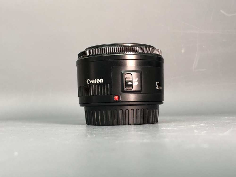 Canon EF 50mm f/1.8 II