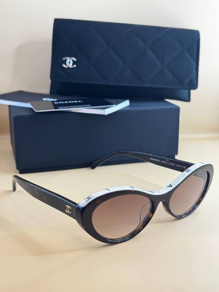 Солнцезащитные очки CHANEL