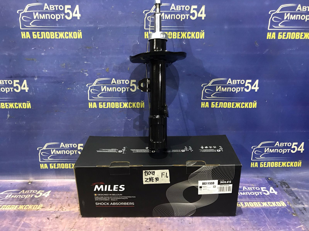 Стойка передняя левая TOYOTA WISH 2003-2009