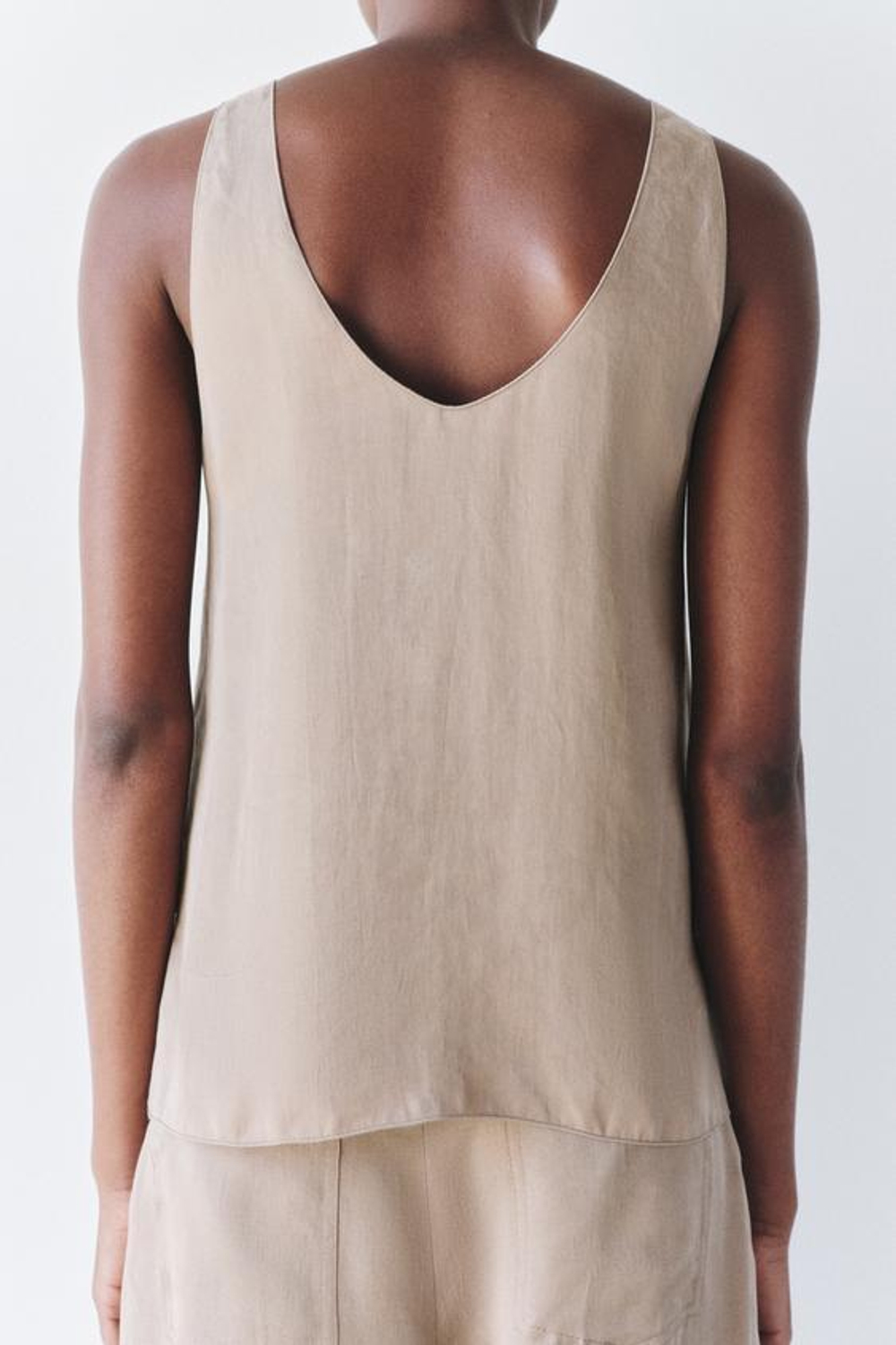 ZARA СТРУЯЩИЙСЯ ТОП — ZW COLLECTION, ОХРА