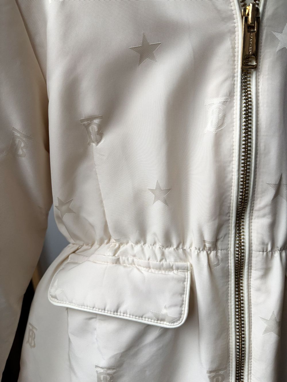 Пуховое пальто Burberry, 128