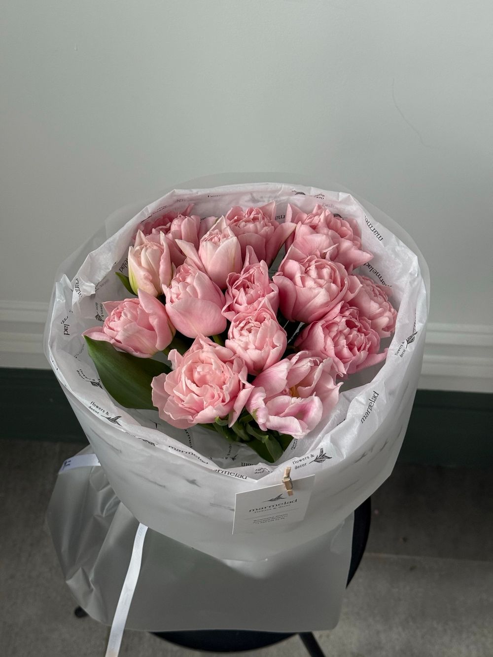 Букет из 15 нежно-розовых пионовидных тюльпанов