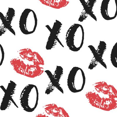 XO hugs and kisses губы