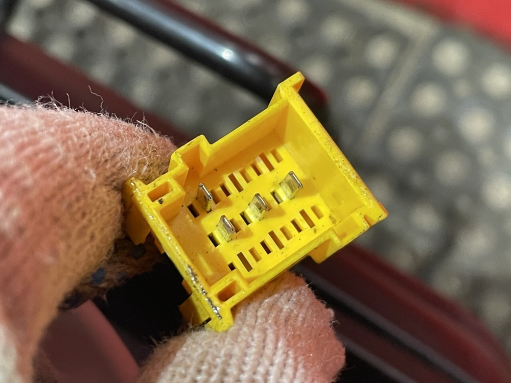 Сиденье водительское пневматическое 2024г