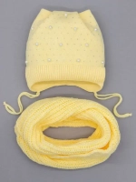 Шапка для девочки осенняя и снуд ушками