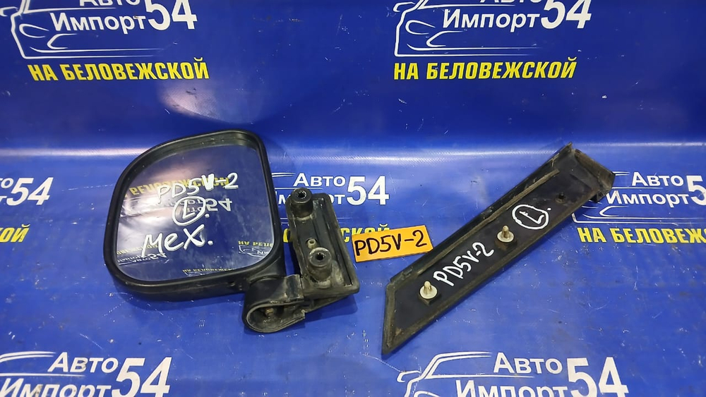 Зеркало левое MITSUBISHI DELICA 1998