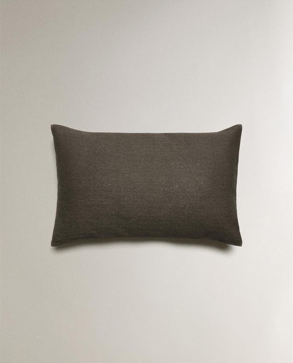 ZARA HOME ОДНОТОННАЯ НАВОЛОЧКА, ХАКИ