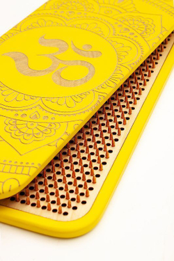 Доска садху Ом большой алюминиевые гвозди