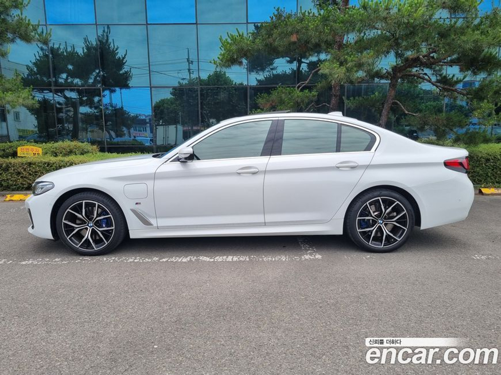 BMW 5 Series (G30) 530e M Sports (06.2021)