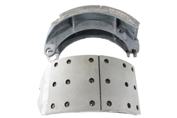 Колодка барабанного тормоза а/м КАМАЗ-ЕВРО 6440, 6520, 6522 ЛИТАЯ (накладка: короткая+короткая, улучшенная накладка КОНВЕЙЕР) (1шт.) ААЦ/ЗМД (г. Набережные Челны)