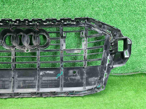 Решетка радиатора Audi Q7 2 (2019-2024)