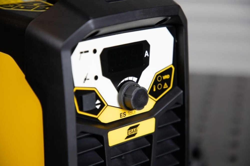 Сварочный инвертор ESAB Rogue ES 180i 0700500077