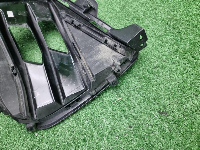 Накладка ПТФ правая Kia K5 (2019-2023)