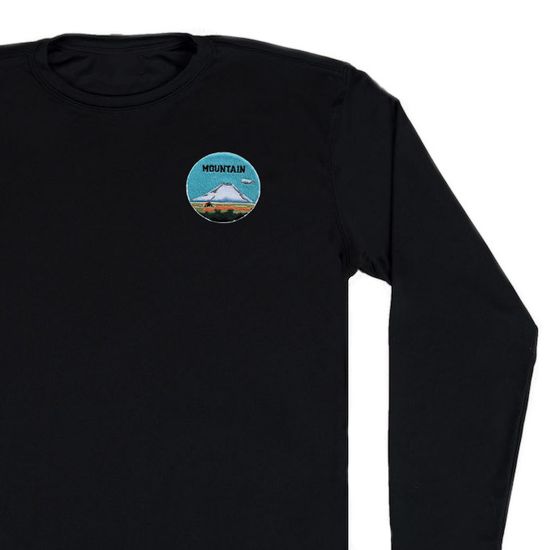 Нашивка термоаппликация на одежду и  на рюкзак. Белая гора. Путешествия