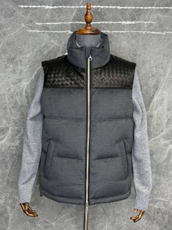 Пуховый жилет Bottega Veneta