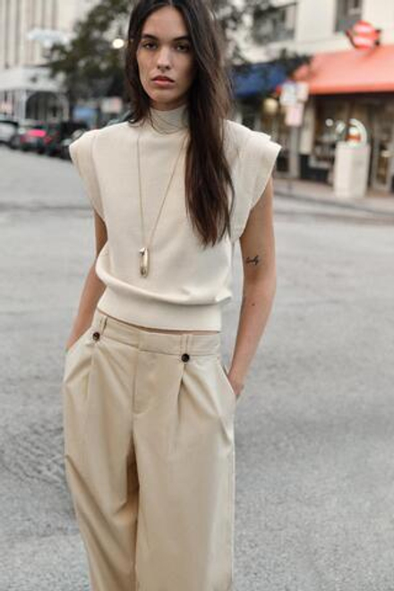 ZARA ТРИКОТАЖНЫЙ ТОП, ЦВЕТ СЛОНОВОЙ КОСТИ